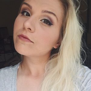 Meet your Posher, Becky